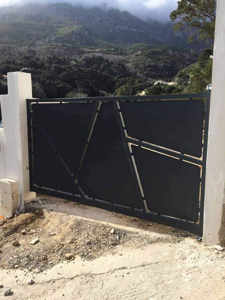 Atelier de fabrication de portail Borgo