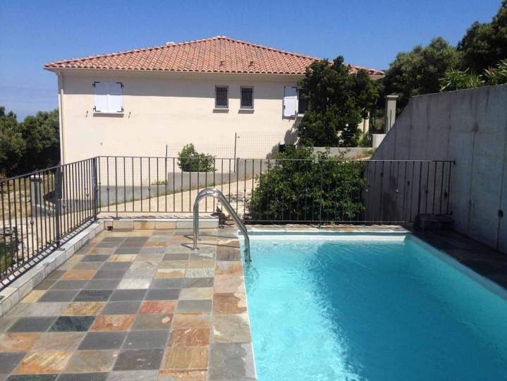 Conception et fabrication de garde corps Borgo