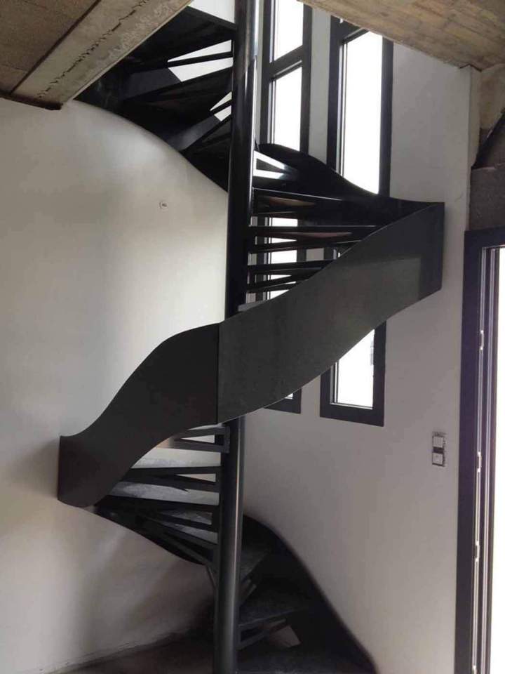 Création d’escaliers métalliques Borgo