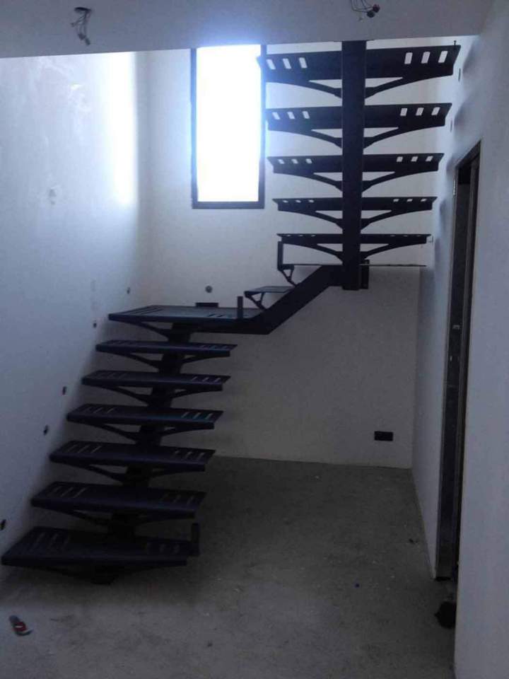 Escaliers sur mesure en Corse – Borgo