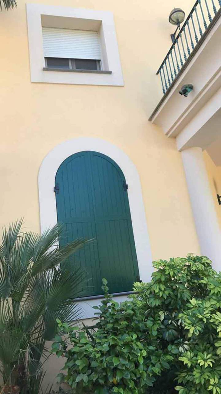 Pose de fermetures et rideaux métalliques Borgo