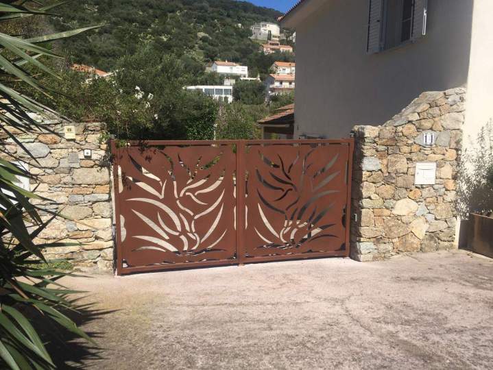 Pose de portails sur-mesure, Furiani